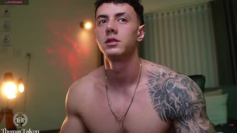 Snapshot of thomas_falcon1 chatting on December 8, 2024, 1:46 am Thomas Falcon online show from December 8, 2024, 1:46 am