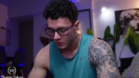 Snapshot of thomas_falcon1 chatting on January 9, 2025, 4:41 am Thomas Falcon online show from January 9, 2025, 4:41 am