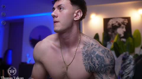 Snapshot of thomas_falcon1 chatting on January 22, 2025, 2:26 am Thomas Falcon online show from January 22, 2025, 2:26 am