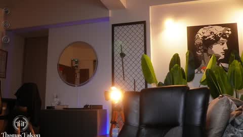 Snapshot of thomas_falcon1 chatting on January 23, 2025, 1:30 am Thomas Falcon online show from January 23, 2025, 1:30 am