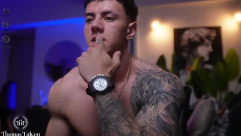 Snapshot of thomas_falcon1 chatting on January 24, 2025, 1:13 am Thomas Falcon online show from January 24, 2025, 1:13 am