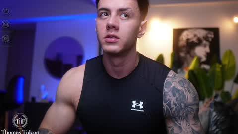 Snapshot of thomas_falcon1 chatting on January 31, 2025, 2:15 am Thomas Falcon online show from January 31, 2025, 2:15 am