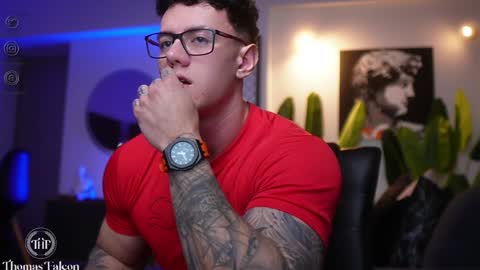 Snapshot of thomas_falcon1 chatting on February 2, 2025, 3:43 am Thomas Falcon online show from February 2, 2025, 3:43 am