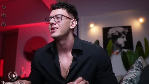 Snapshot of thomas_falcon1 chatting on February 15, 2025, 4:36 am Thomas Falcon online show from February 15, 2025, 4:36 am