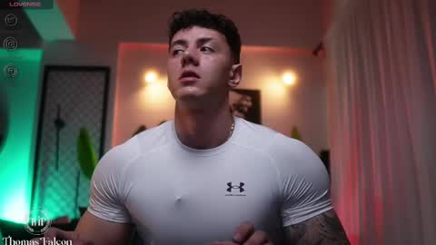 Snapshot of thomas_falcon1 chatting on February 17, 2025, 3:15 am Thomas Falcon online show from February 17, 2025, 3:15 am