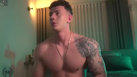 Snapshot of thomas_falcon1 chatting on September 9, 2025, 12:43 am Thomas Falcon online show from September 9, 2025, 12:43 am