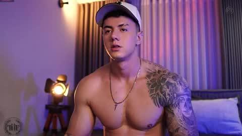 Snapshot of thomas_falcon1 chatting on September 14, 2025, 4:11 am Thomas Falcon online show from September 14, 2025, 4:11 am