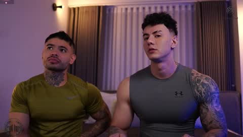 Snapshot of thomas_falcon1 chatting on September 20, 2025, 2:56 am Thomas Falcon online show from September 20, 2025, 2:56 am