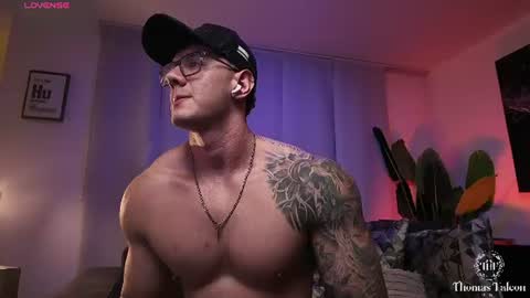 Thomas Falcon online show from July 4, 2026, 1:56 am