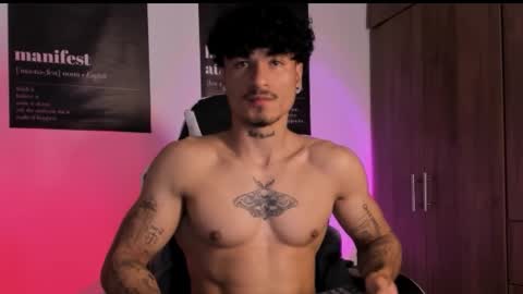 Snapshot of thomas_fit1 chatting on March 10, 2026, 12:26 am Thomas 3 JUST STAY AND BE MY LAST LOVE online show from March 10, 2026, 12:26 am