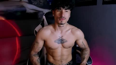 Snapshot of thomas_fit1 chatting on April 2, 2026, 12:52 am Thomas 3 JUST STAY AND BE MY LAST LOVE online show from April 2, 2026, 12:52 am