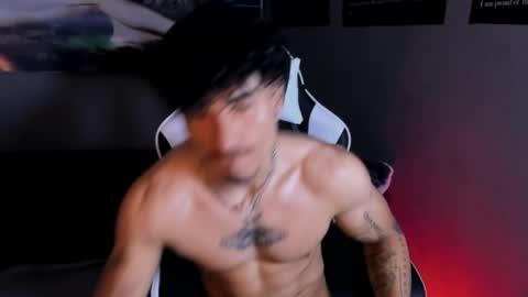 Snapshot of thomas_fit1 chatting on April 6, 2026, 6:53 pm Thomas 3 JUST STAY AND BE MY LAST LOVE online show from April 6, 2026, 6:53 pm