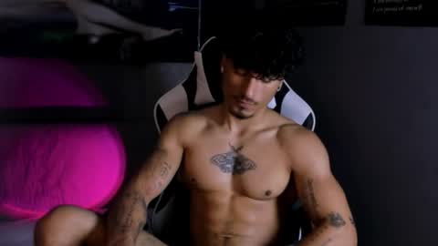 Snapshot of thomas_fit1 chatting on April 15, 2026, 7:58 pm Thomas 3 JUST STAY AND BE MY LAST LOVE online show from April 15, 2026, 7:58 pm