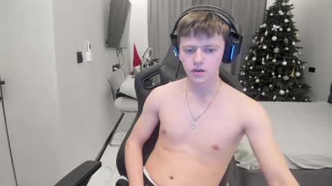 Snapshot of thomas_shelbivip chatting on February 3, 2026, 2:53 am Tomas online show from February 3, 2026, 2:53 am