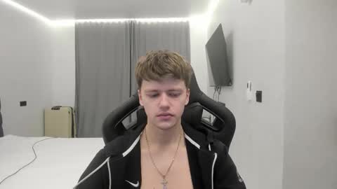 Snapshot of thomas_shelbivip chatting on February 11, 2026, 2:27 am Tomas online show from February 11, 2026, 2:27 am