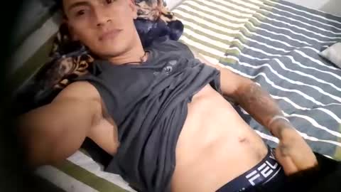 Snapshot of thomascooper_ chatting on February 1, 2026, 4:44 am thomascooper_ online show from February 1, 2026, 4:44 am