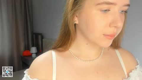 Annie online show from September 15, 2025, 4:23 am