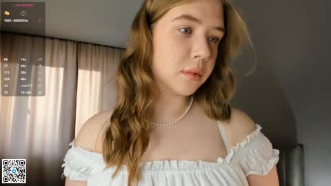 Annie online show from September 18, 2025, 4:14 am