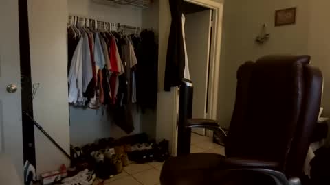 Snapshot of thomasgwhitecft chatting on February 3, 2025, 7:21 pm FatherTime online show from February 3, 2025, 7:21 pm