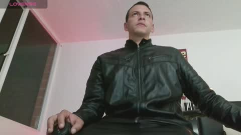 thomasjons online show from June 3, 2026, 5:43 am
