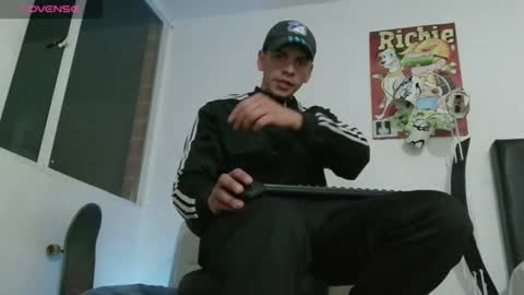 thomasjons online show from June 13, 2026, 6:11 am