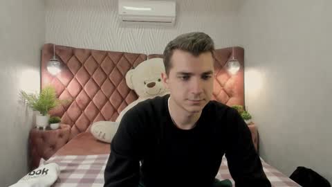 Thomas online show from November 27, 2025, 12:40 pm