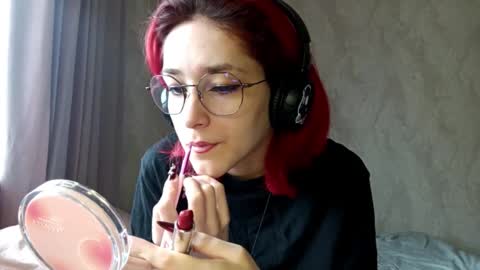 Lina online show from January 12, 2026, 8:08 am