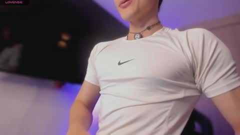 Thom Klein online show from April 10, 2026, 8:02 pm