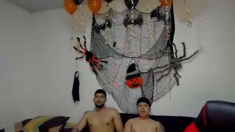 Snapshot of thomson_hot01 chatting on October 15, 2025, 5:29 am thomson_hot01 online show from October 15, 2025, 5:29 am