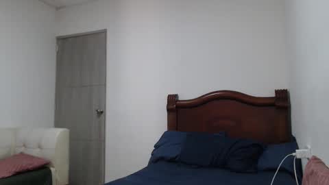 thonyy online show from November 8, 2025, 3:45 pm