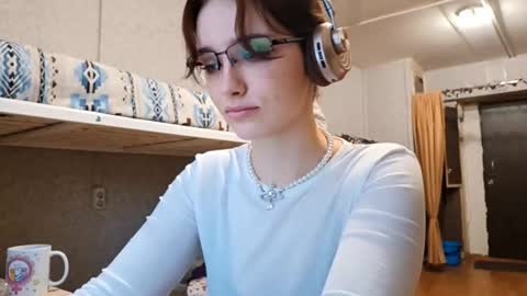 Grace online show from October 15, 2025, 1:00 pm