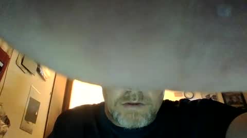 Snapshot of throbber009 chatting on October 3, 2025, 2:47 pm Throbber online show from October 3, 2025, 2:47 pm