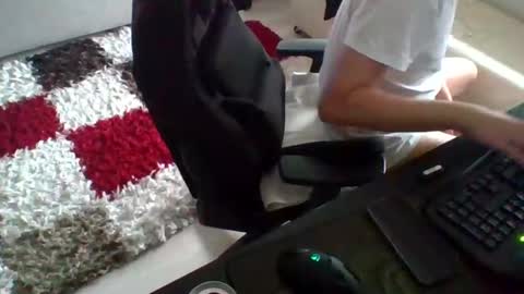 EdgingMasterThrthrd online show from February 6, 2025, 1:43 pm