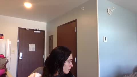 thsdikhitanglz online show from February 24, 2026, 3:43 pm