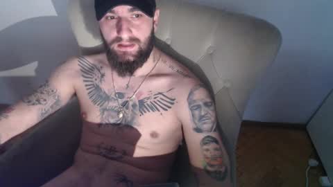 Snapshot of thug__ chatting on December 19, 2024, 1:29 pm HugeJuicy online show from December 19, 2024, 1:29 pm