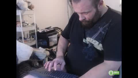 Snapshot of thumper_ss chatting on June 3, 2026, 12:02 am thumper ss online show from June 3, 2026, 12:02 am