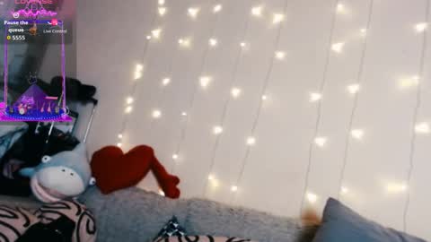 tiameow online show from March 2, 2026, 4:03 pm