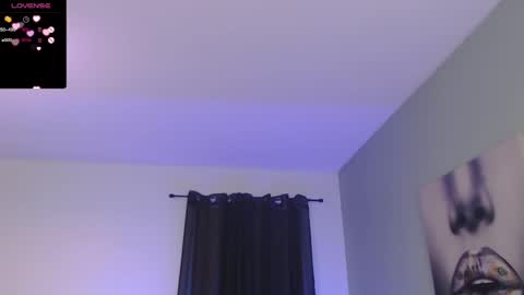 Tia Bella online show from February 5, 2025, 1:04 am