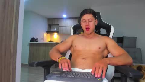 santiago online show from September 25, 2025, 1:31 am