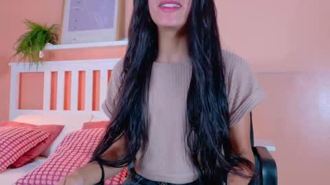 TIANA  online show from September 23, 2025, 7:28 pm