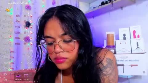 Snapshot of tianaa_a chatting on July 7, 2026, 7:23 am Anny 3 online show from July 7, 2026, 7:23 am