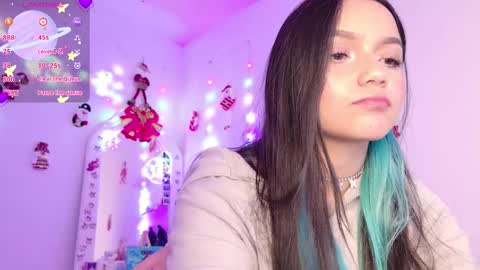 Snapshot of tianale chatting on November 27, 2025, 12:46 am Tiana Le online show from November 27, 2025, 12:46 am