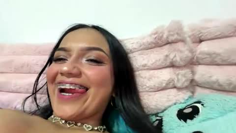 Snapshot of tianale chatting on December 21, 2025, 4:08 am Tiana Le online show from December 21, 2025, 4:08 am