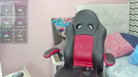 tianapiket online show from March 3, 2025, 6:55 pm