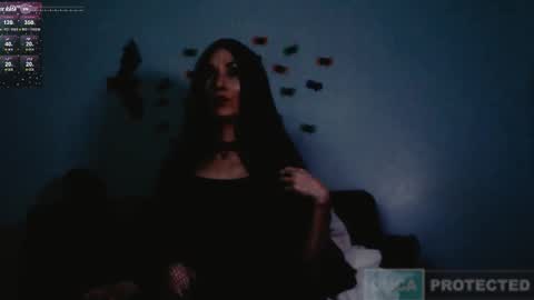 TIANNA online show from November 1, 2025, 1:07 am