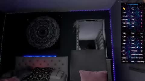 Tian Zilac online show from November 23, 2025, 12:21 am