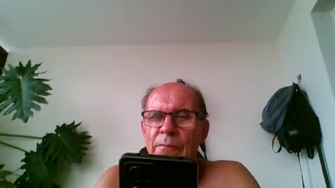 Snapshot of tiaretiareopui chatting on November 30, 2025, 10:52 am tiaretiareopui online show from November 30, 2025, 10:52 am