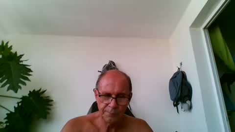 Snapshot of tiaretiareopui chatting on January 9, 2026, 8:50 am tiaretiareopui online show from January 9, 2026, 8:50 am