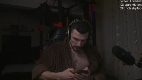 tickle_my_pickle07 online show from January 3, 2025, 3:01 pm