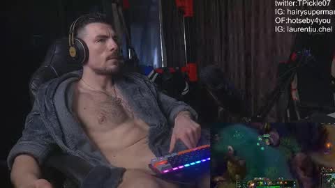 tickle_my_pickle07 online show from February 10, 2025, 9:36 am